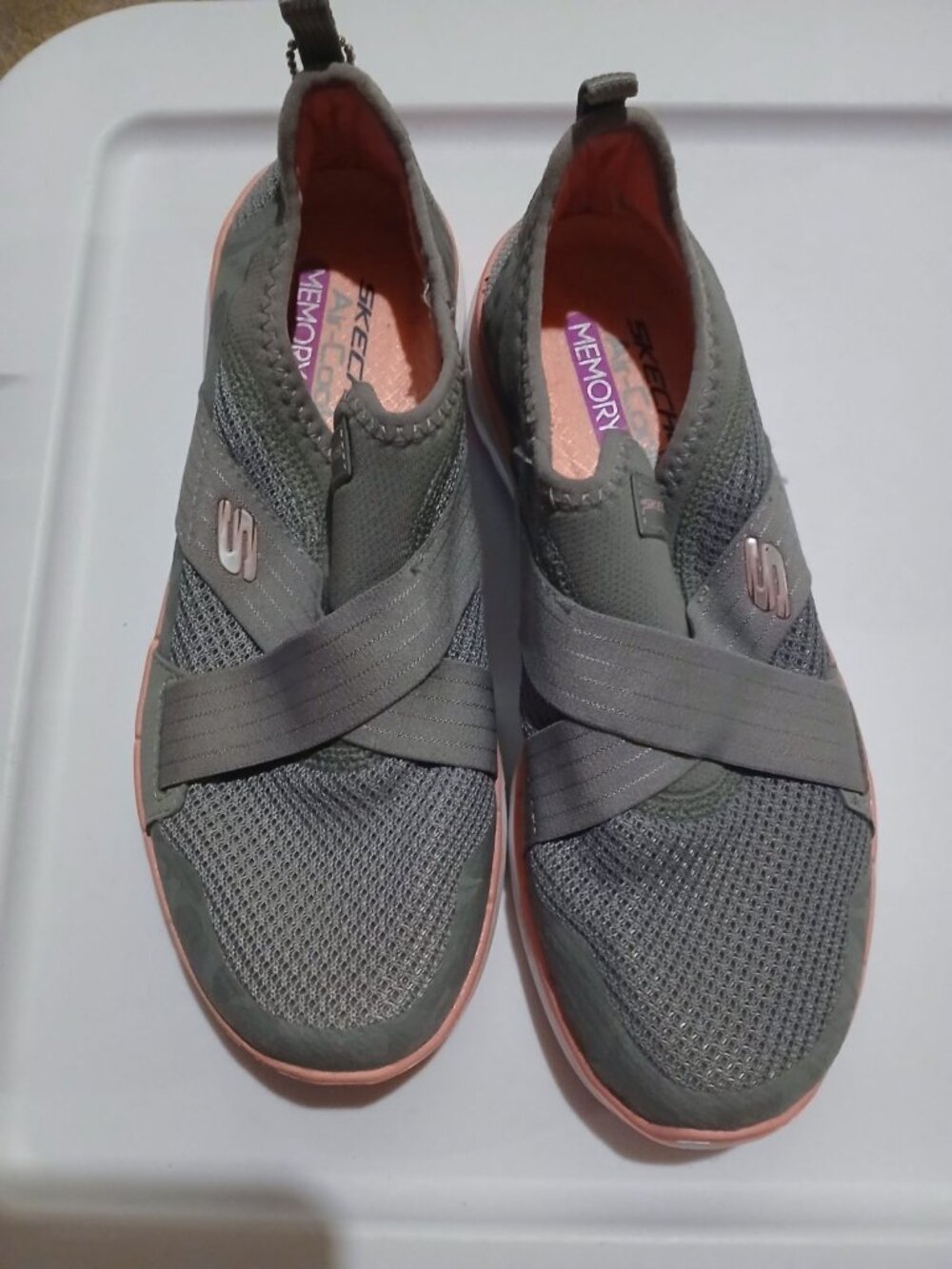 Sketchers Air Cooled Memory Foam Gray and Pink Shoes Girls 6